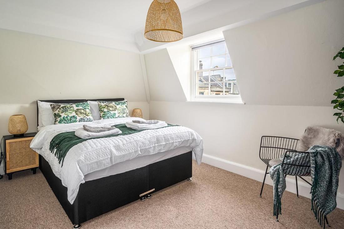 Beautiful Character 3 Bed City Centre Apartment 바스 외부 사진